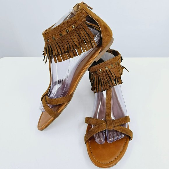 Indigo Rd Cross Fringe Sandals 8.5 Brown Ankle Cuff Zip Back Studs T Strap Boho - Picture 13 of 14